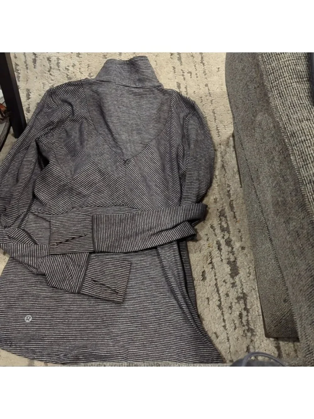 lululemon athletica stripe pattern